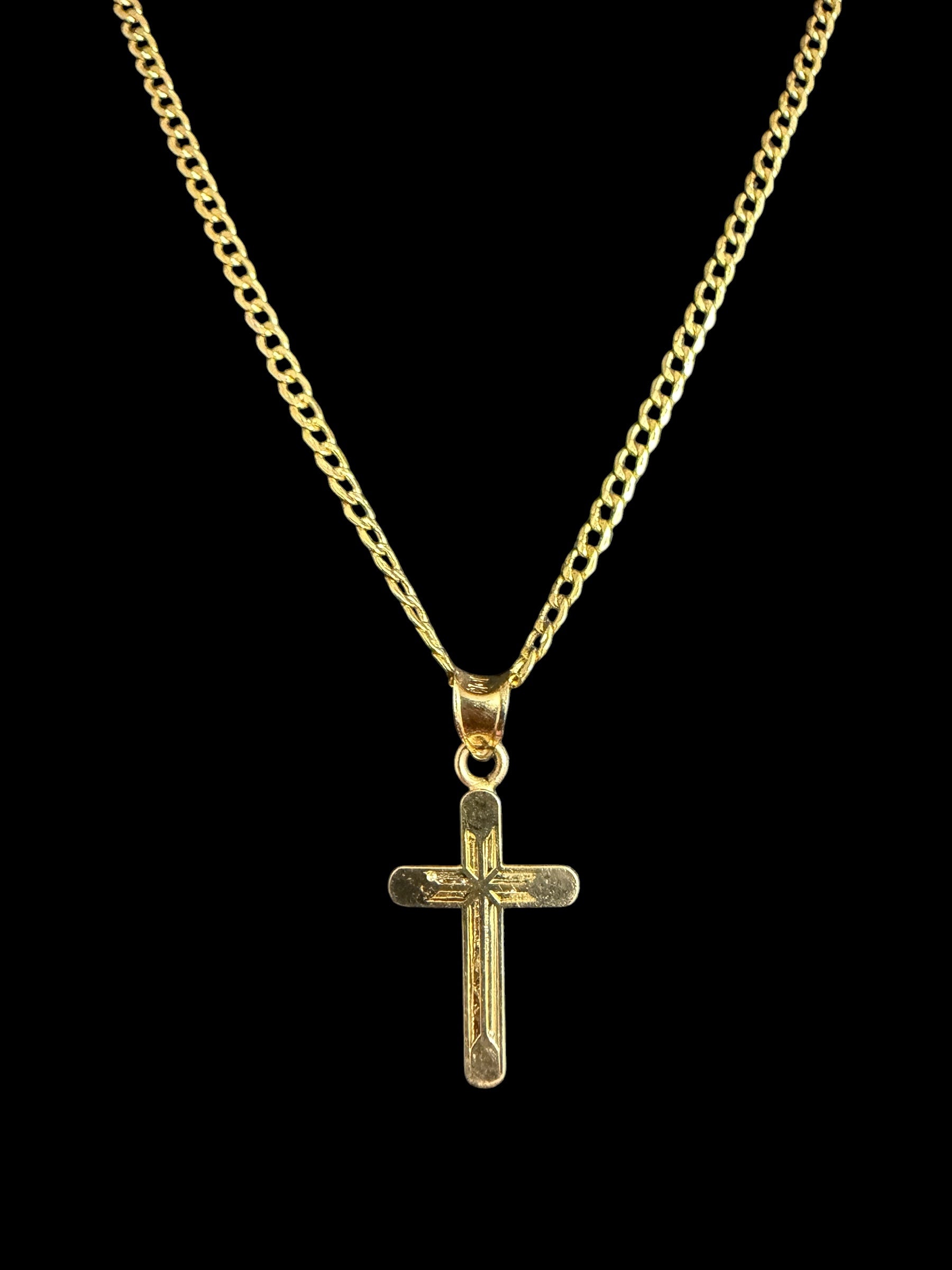 Cadena con Dije de Cruz Clásica en Oro 10K