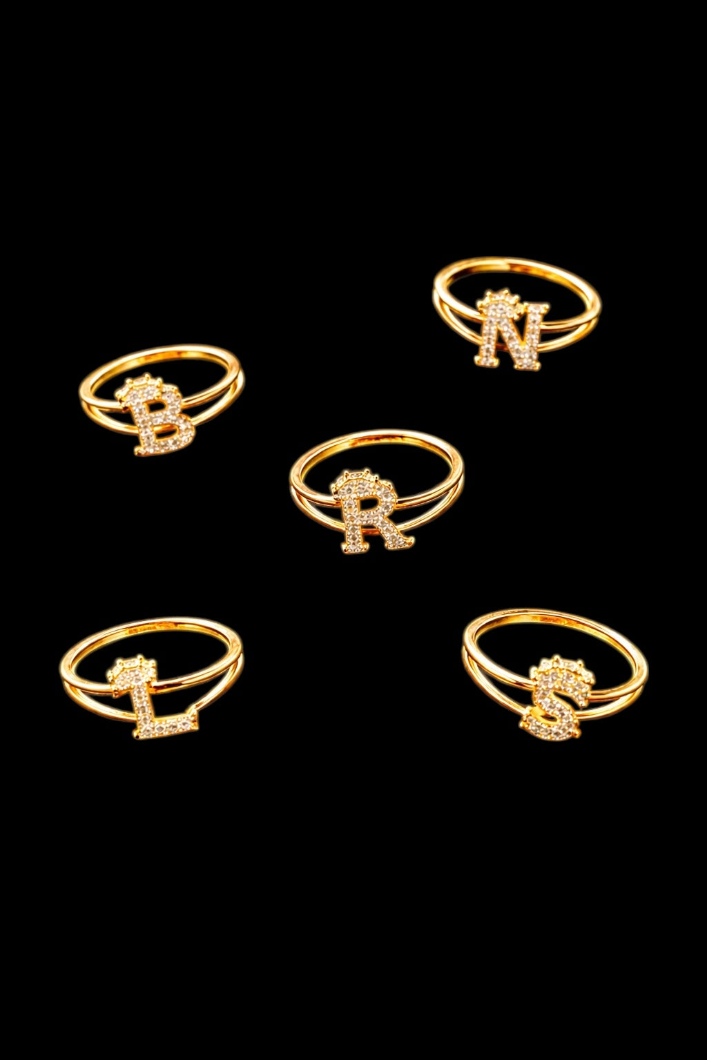 Anillos de Inicial en Oro 10k Talla 7