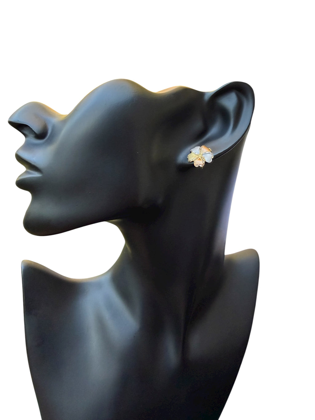 Aretes Flor en Tres Oros 10K