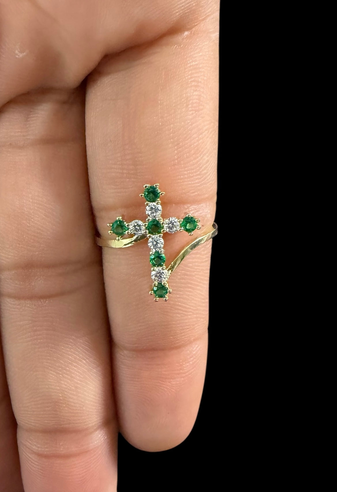 Anillo de Cruz en Oro 10k