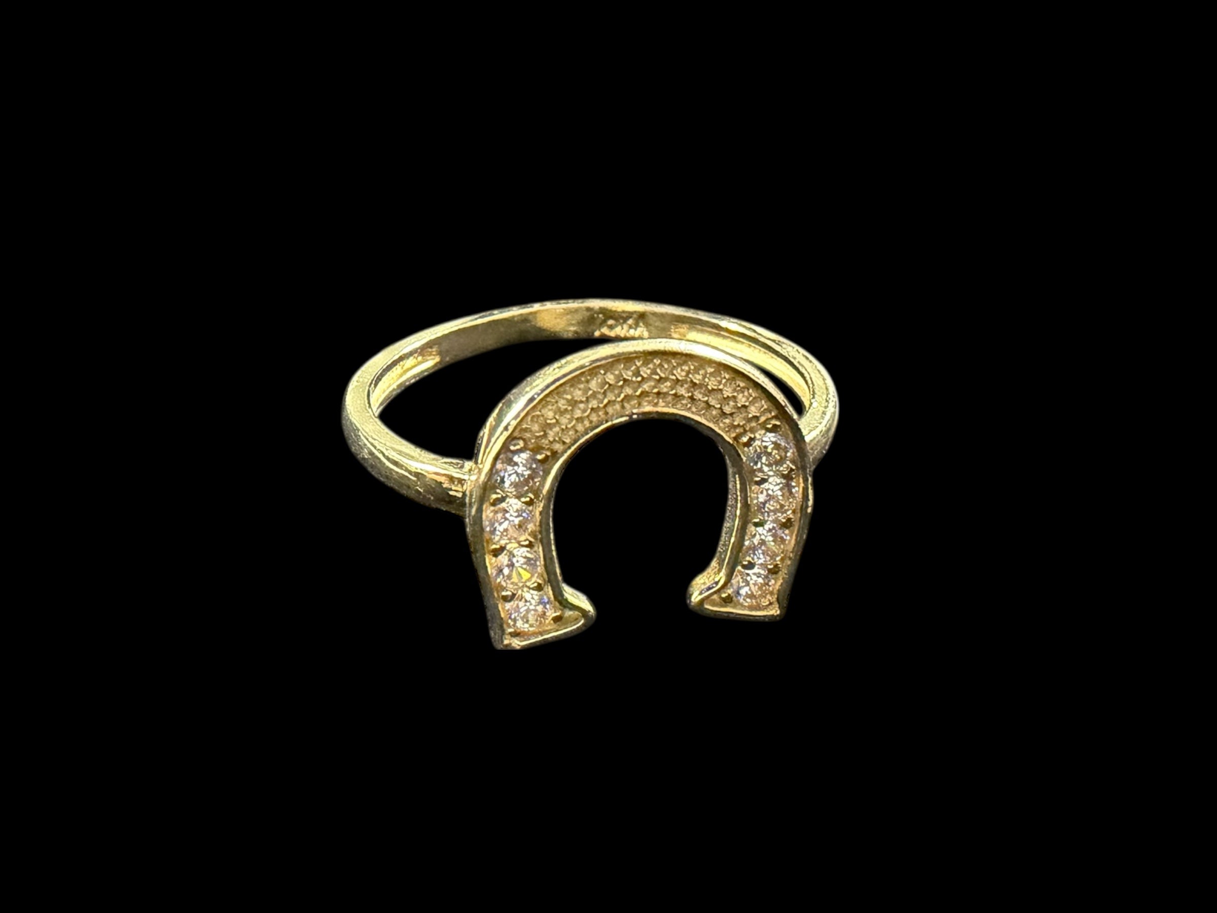 Anillo de Herradura de la Suerte en Oro 10k